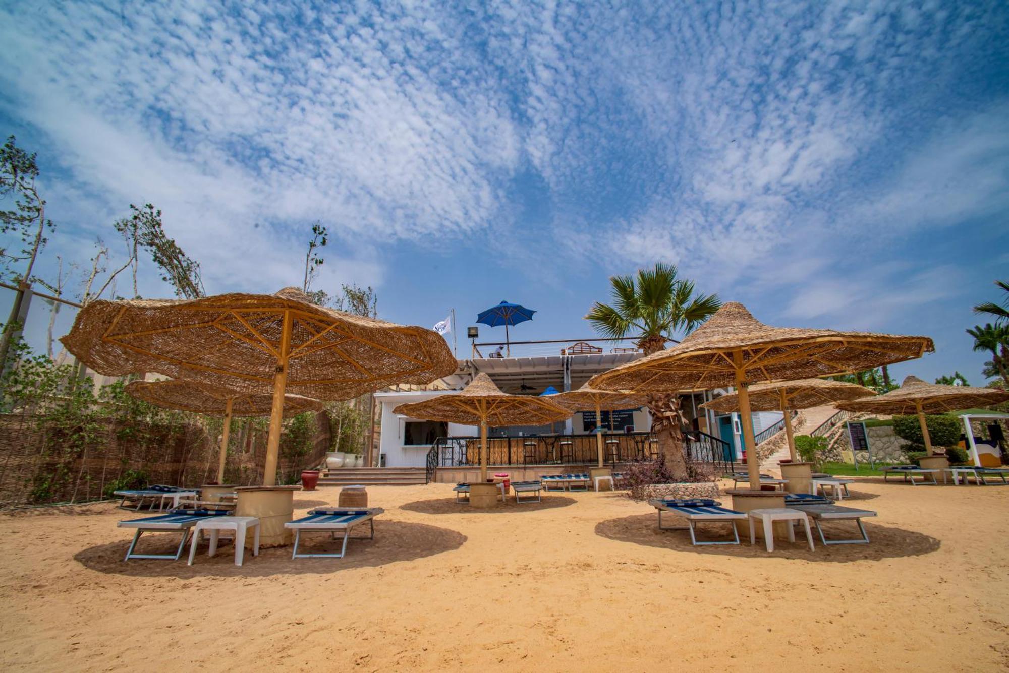 โรงแรมเซียรา ชาร์มเอลชีค ภายนอก รูปภาพ The beach at the resort